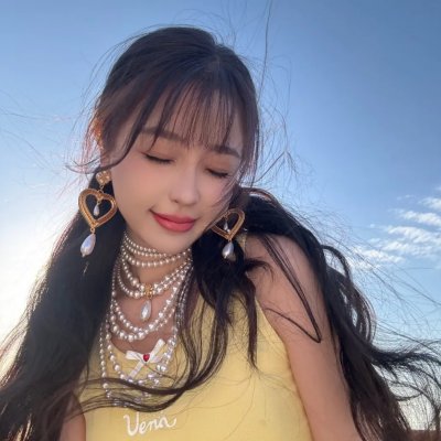 春花娇美可人儿